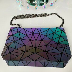 NWOT, Light Sensitive Geometric Holographic, Unique Reflective Crossbody Bag